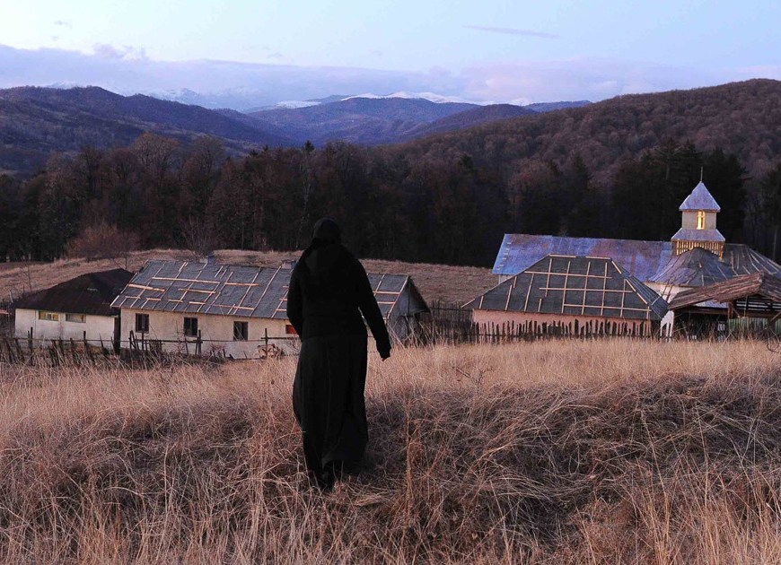 Oltre le colline - CineFatti